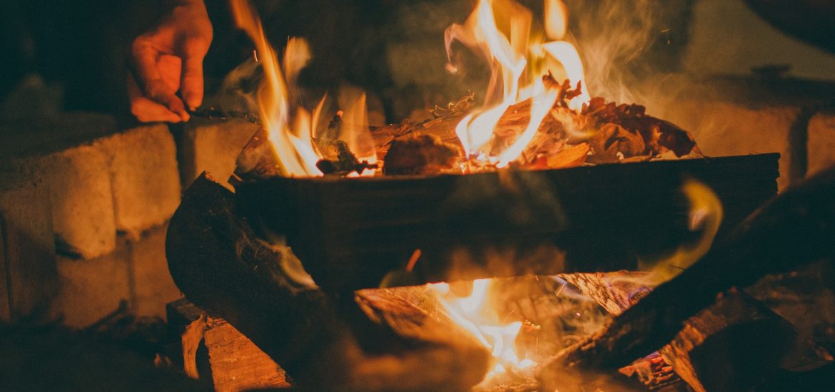 camp fire wood burning