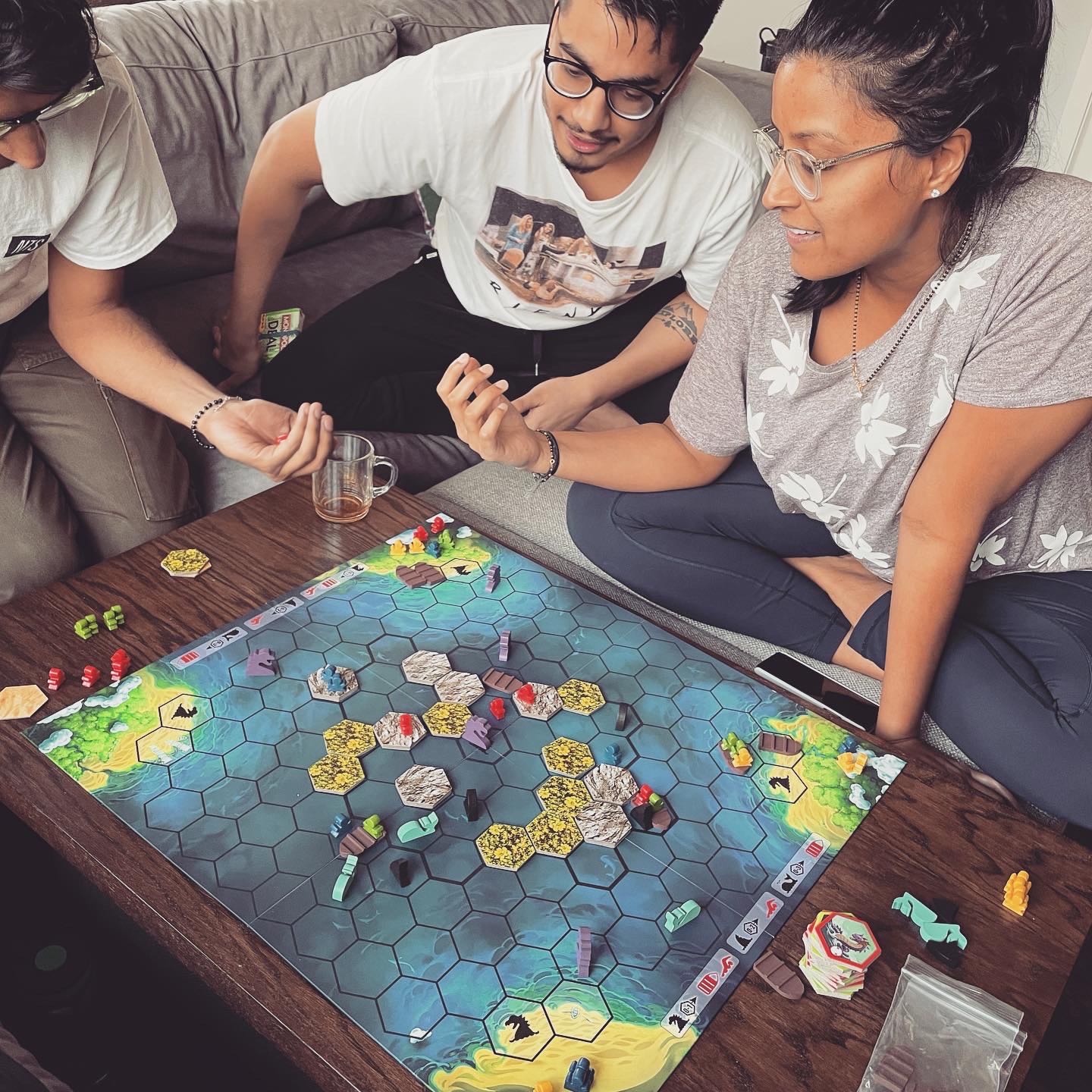 Family Board Games Survive Escape Atlantis