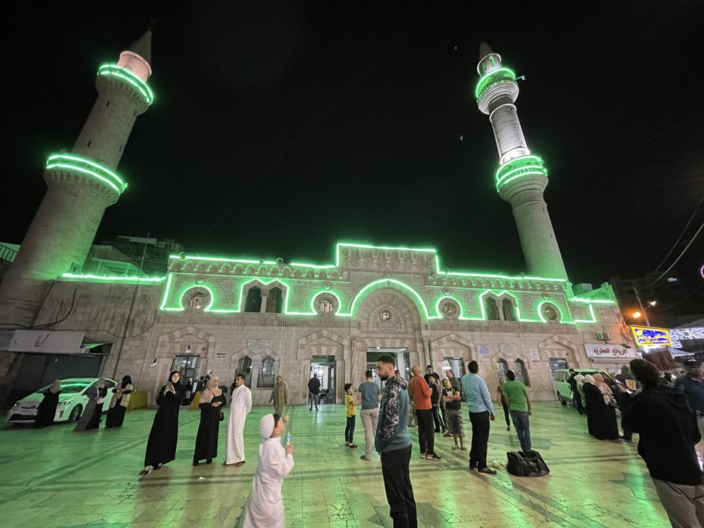 jordan ramadan amman visit mosque