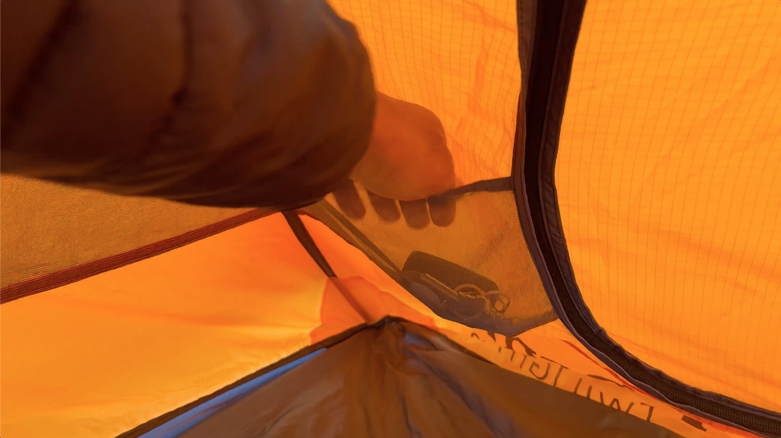 tent inside folding packing
