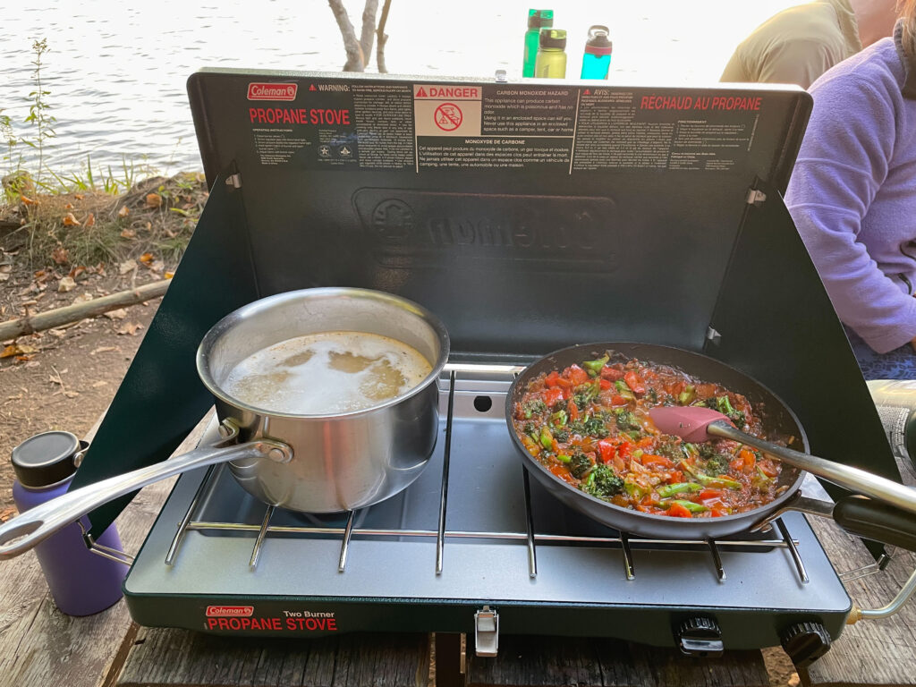 coleman two burner classic propane camping stove