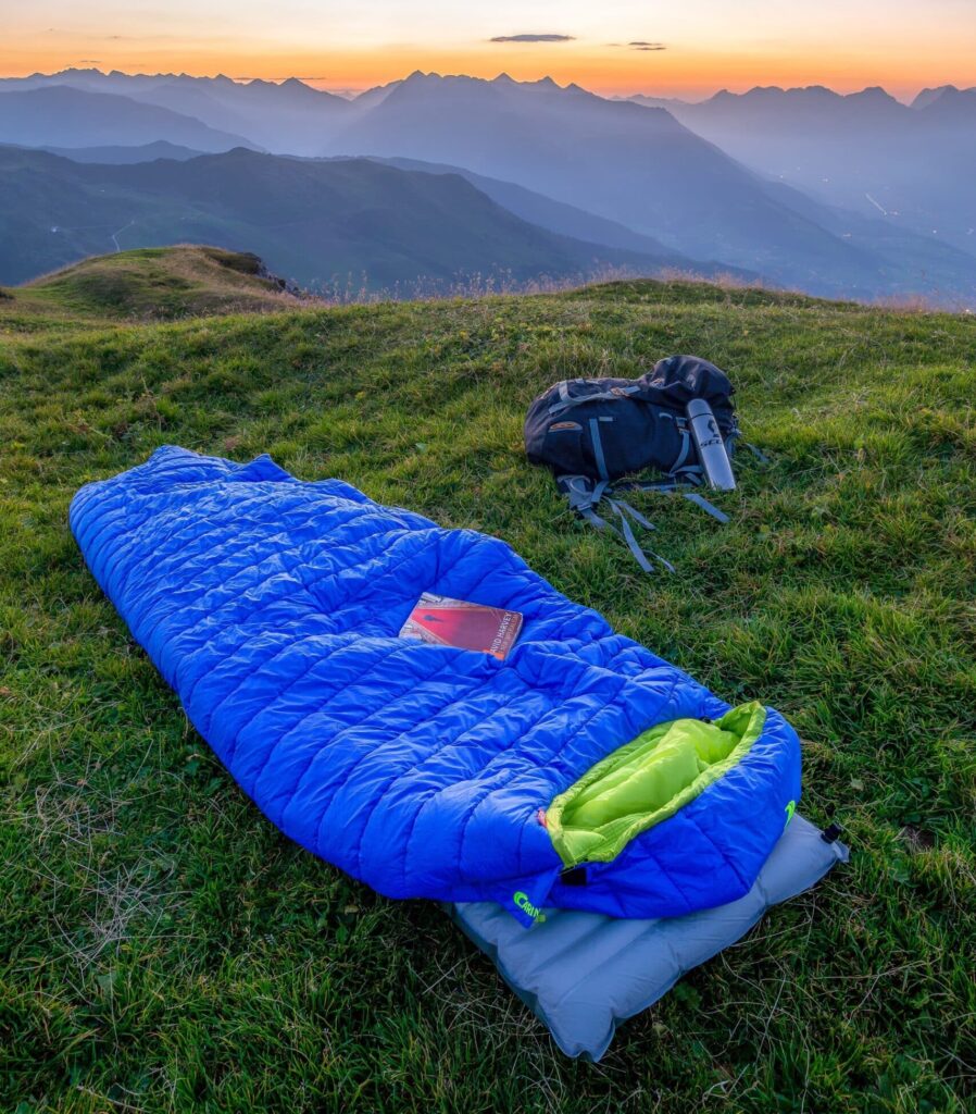 sleeping camping bag pad r-value
